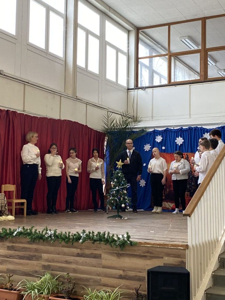 Karácsony – Tatabányai Éltes Mátyás EGYMI – 4